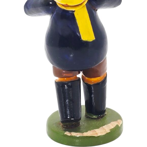 Vintage WEHA-Kunst Erzgebirge Wooden Child Figurine Boy/Girl with Rowan Berries - Picture 14 of 15